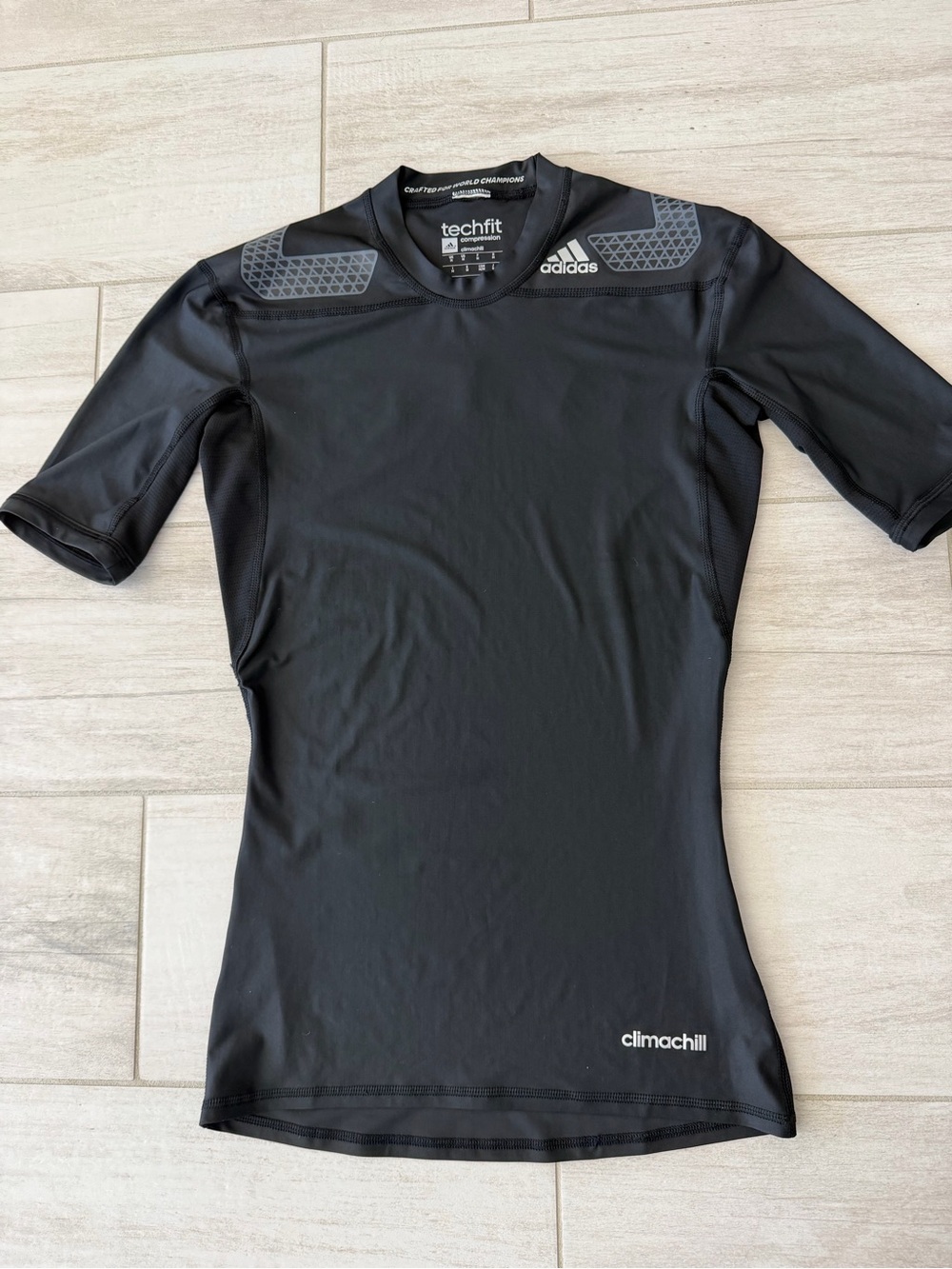 Adidas Techfit Compression Climachill Shirt - Men’s Medium New Without Tags